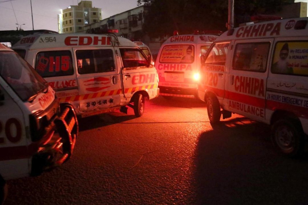 Estalla bomba en un mercado y deja 5 muertos en Pakistán