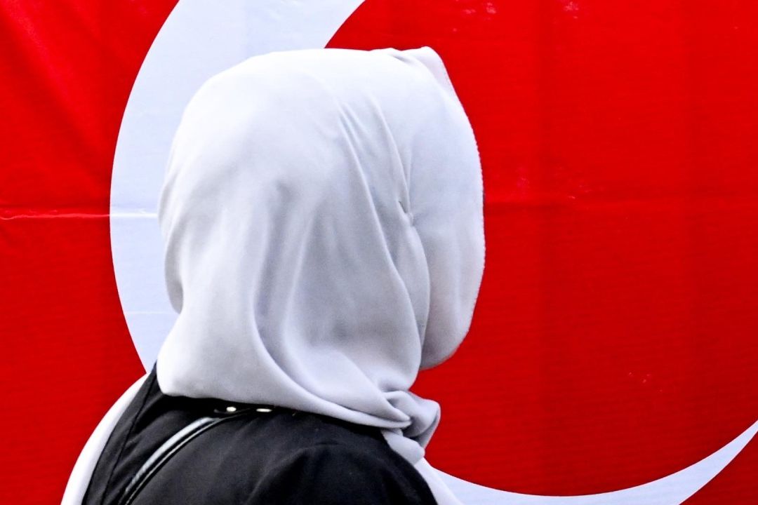 Turquía Permite a Mujeres Conservar su Apellido tras Casarse