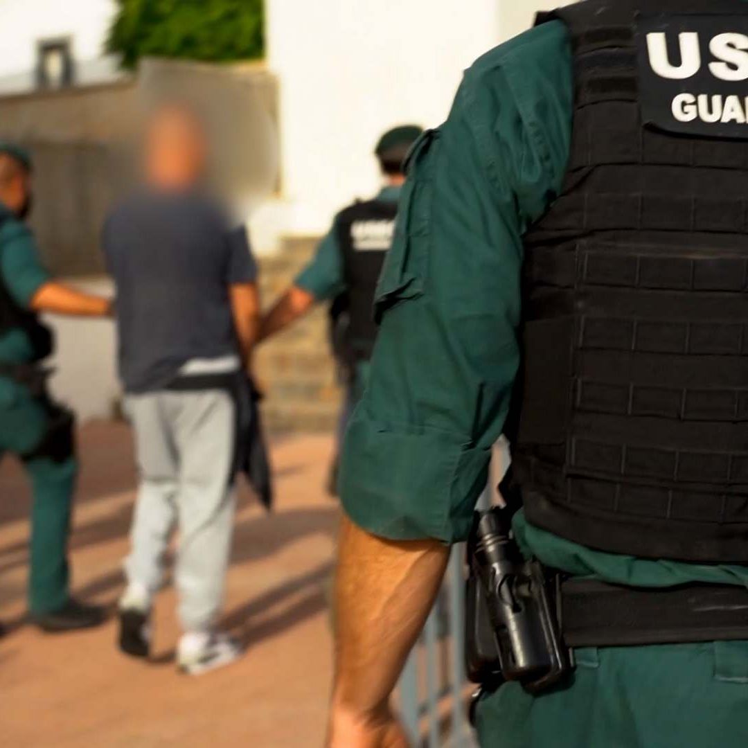 En total, 30 personas fueron detenidas por la Guardia Civil española