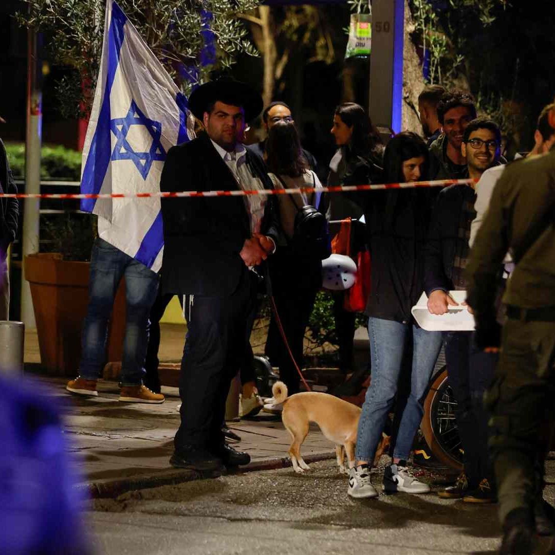 La Policía calificó el incidente de "atentado terrorista" que se produce en medio de una grave escalada en el conflicto palestino-israelí