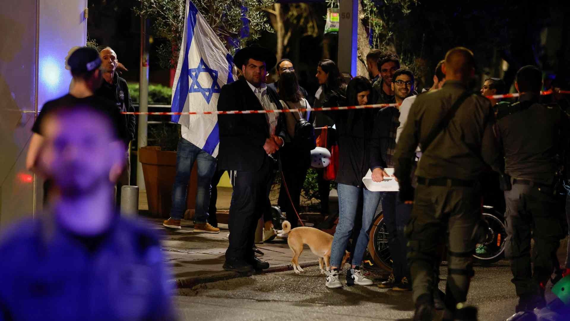 La Policía calificó el incidente de "atentado terrorista" que se produce en medio de una grave escalada en el conflicto palestino-israelí