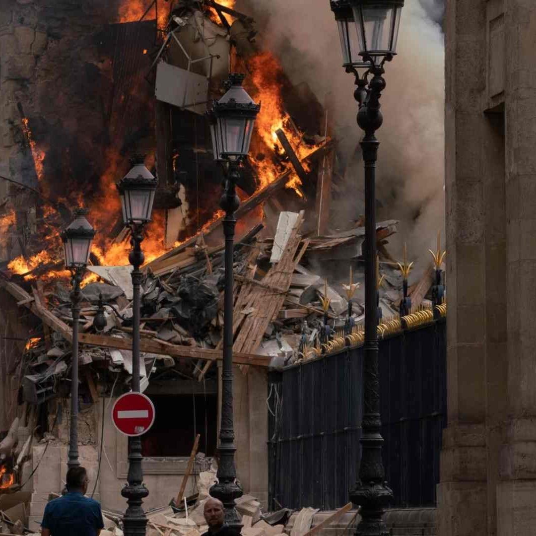 Explosión en edificio de París