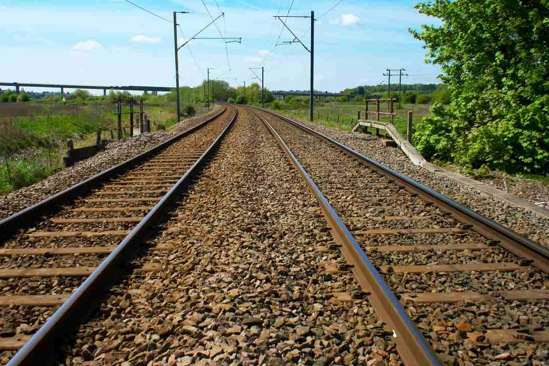 Debido a actos de sabotaje, un tren de carga descarriló en Rusia