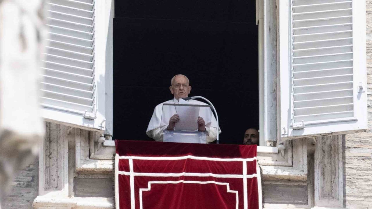 Papa Pide Mediar la Guerra de Ucrania, Envía Emisario a Washington