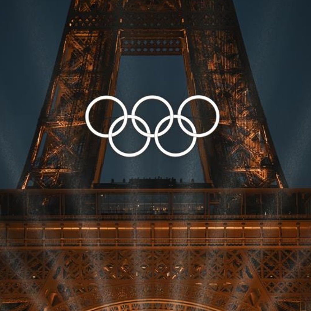 La Torre Eiffel durante la ceremonia de inauguración de los Juegos Olímpicos de París 2024.