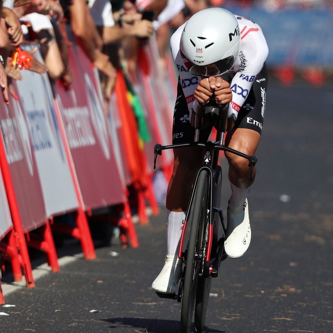Isaac del Toro en top 10 de etapa 5 del Giro de Italia
