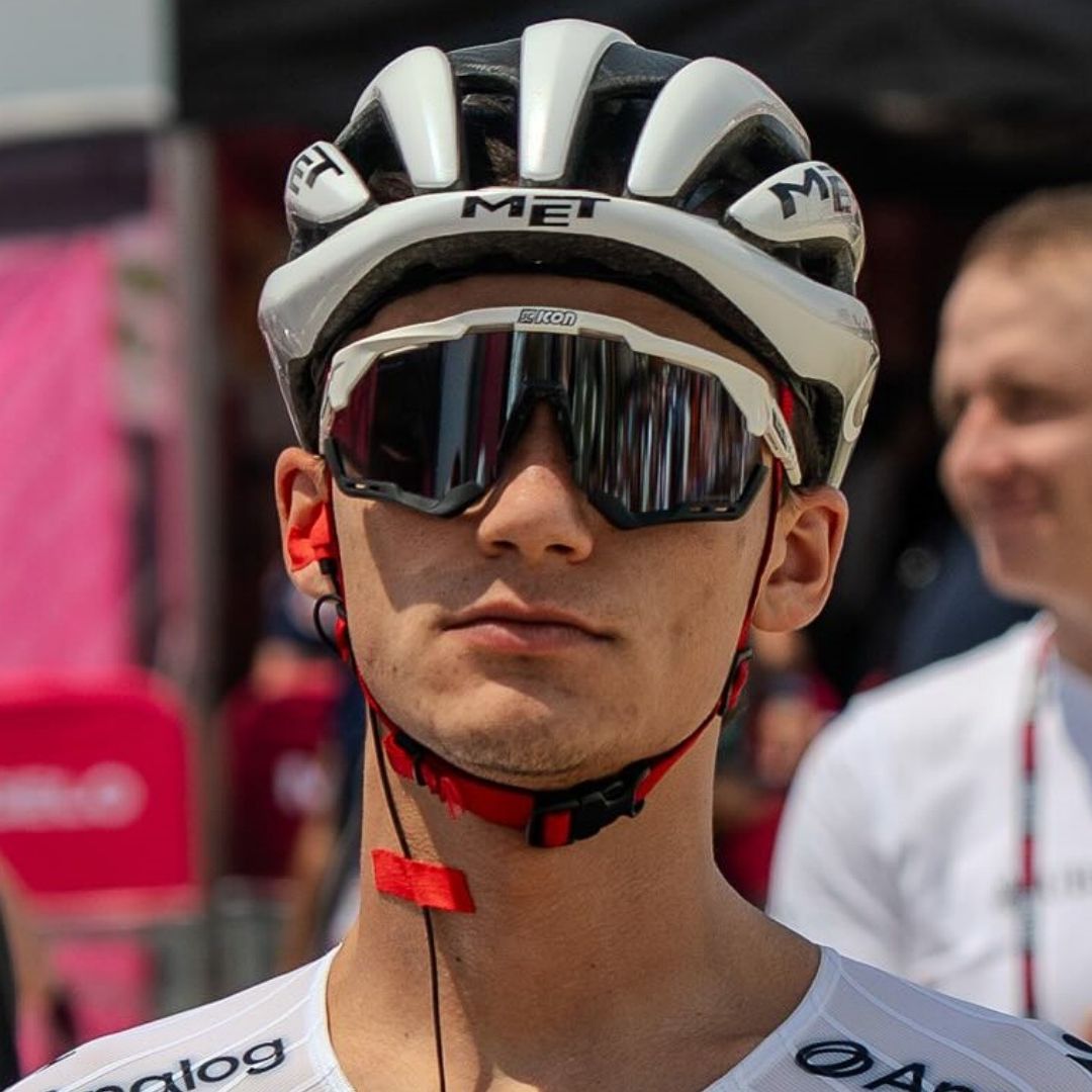 Isaac del Toro termina segundo en séptima etapa del Giro de Italia