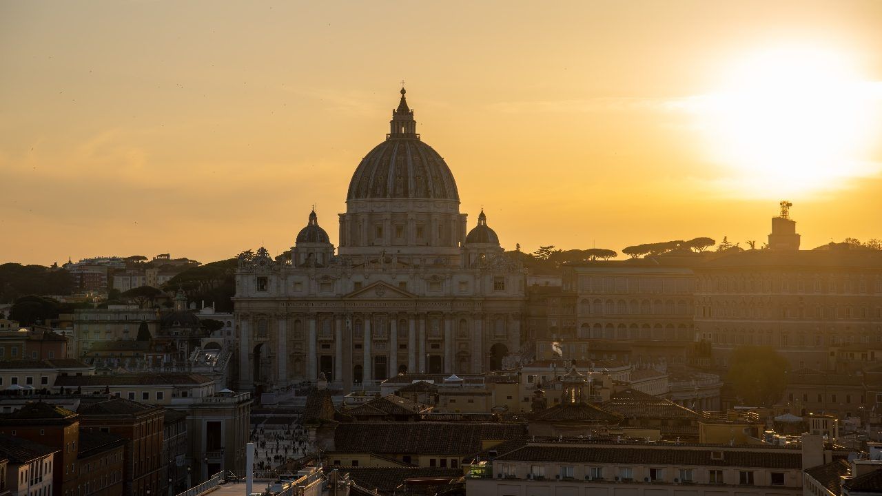 Vaticano Lanza Consulta Mundial para Prevenir Abusos Sexuales