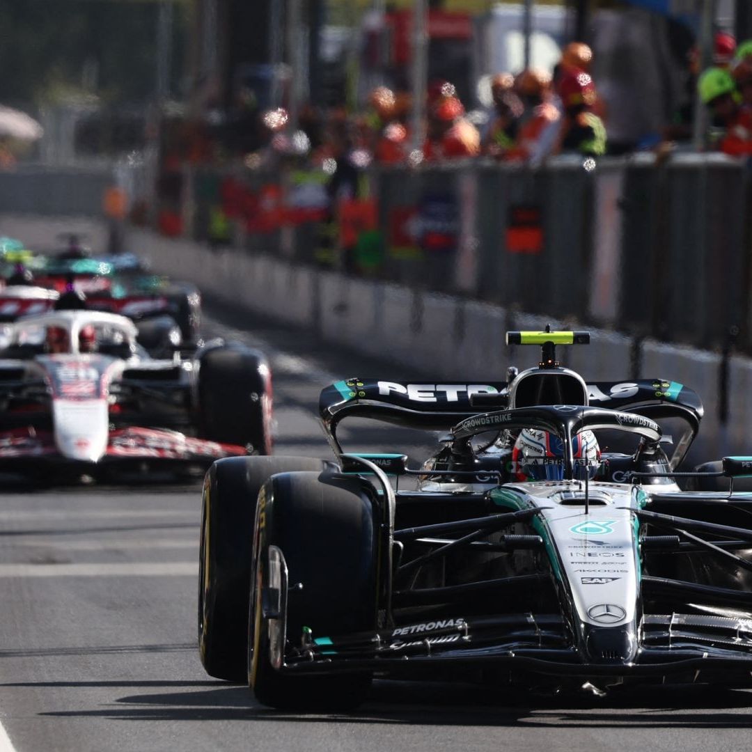 El circuito de Monza, conocido por sus largas rectas y oportunidades de adelantamiento, tradicionalmente ofrece carreras emocionantes.
