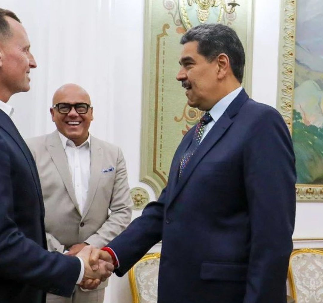 Enviado Especial de Trump a Venezuela se Reúne con Maduro: "Creo en Evitar la Guerra"