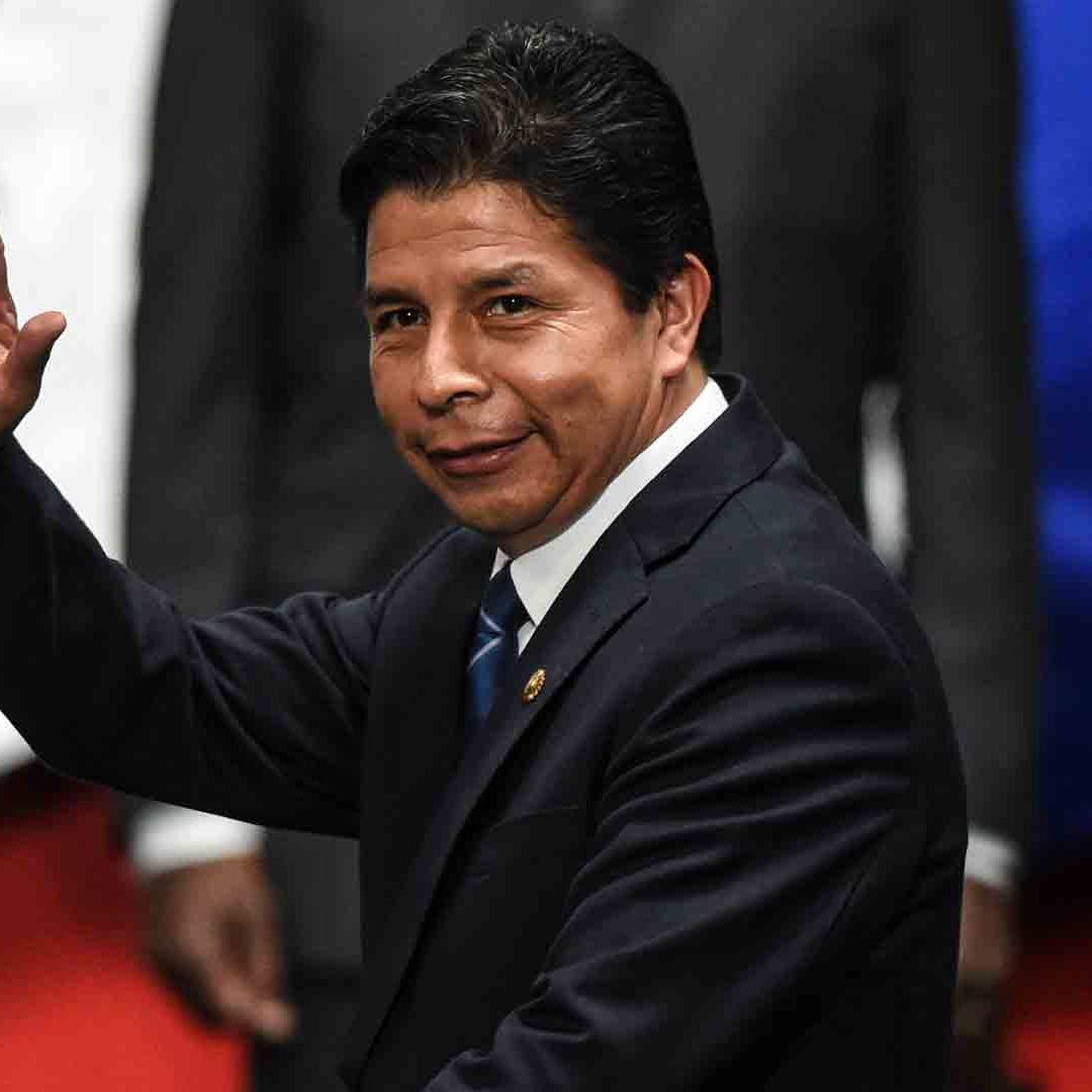 Congreso de Perú Destituye a Castillo por "Permanente Incapacidad Moral"