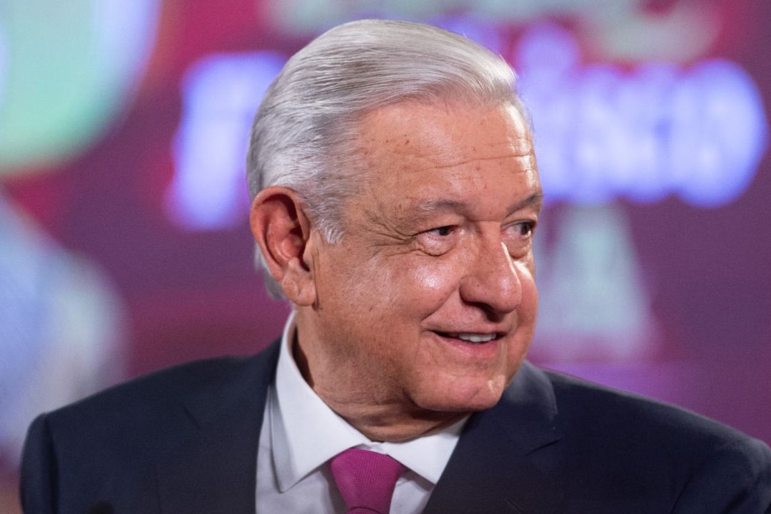 AMLO pide no culpar a la ligera tras señalamientos del Cártel del Golfo en asesinato de Villavicencio en Ecuador