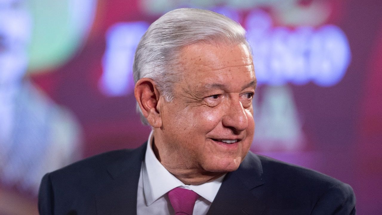 AMLO pide no culpar a la ligera tras señalamientos del Cártel del Golfo en asesinato de Villavicencio en Ecuador