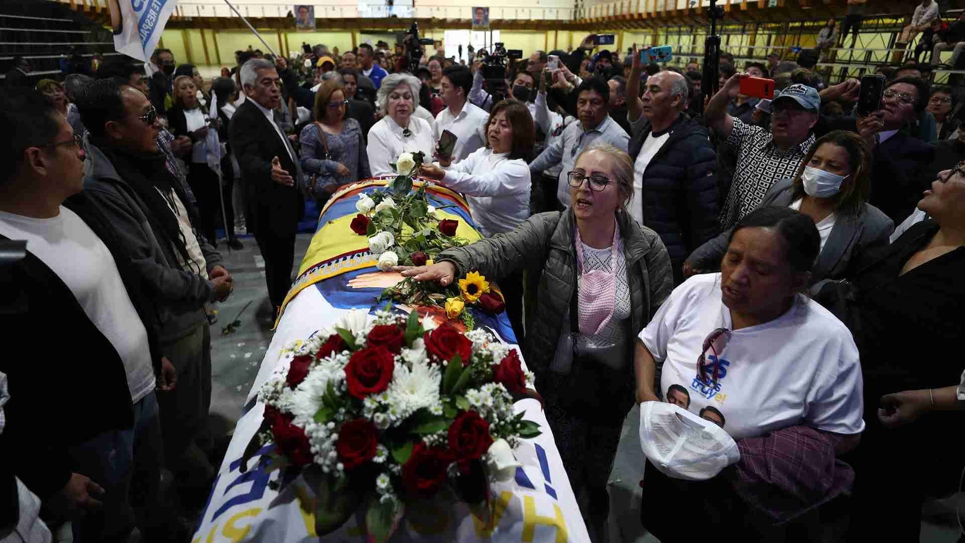 Velorio Público a Candidato Fernando Villavicencio