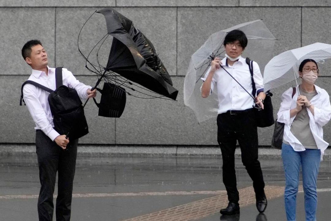 Tifón 'Mawar' Deja Un Muerto y Dos Desaparecidos en Japón