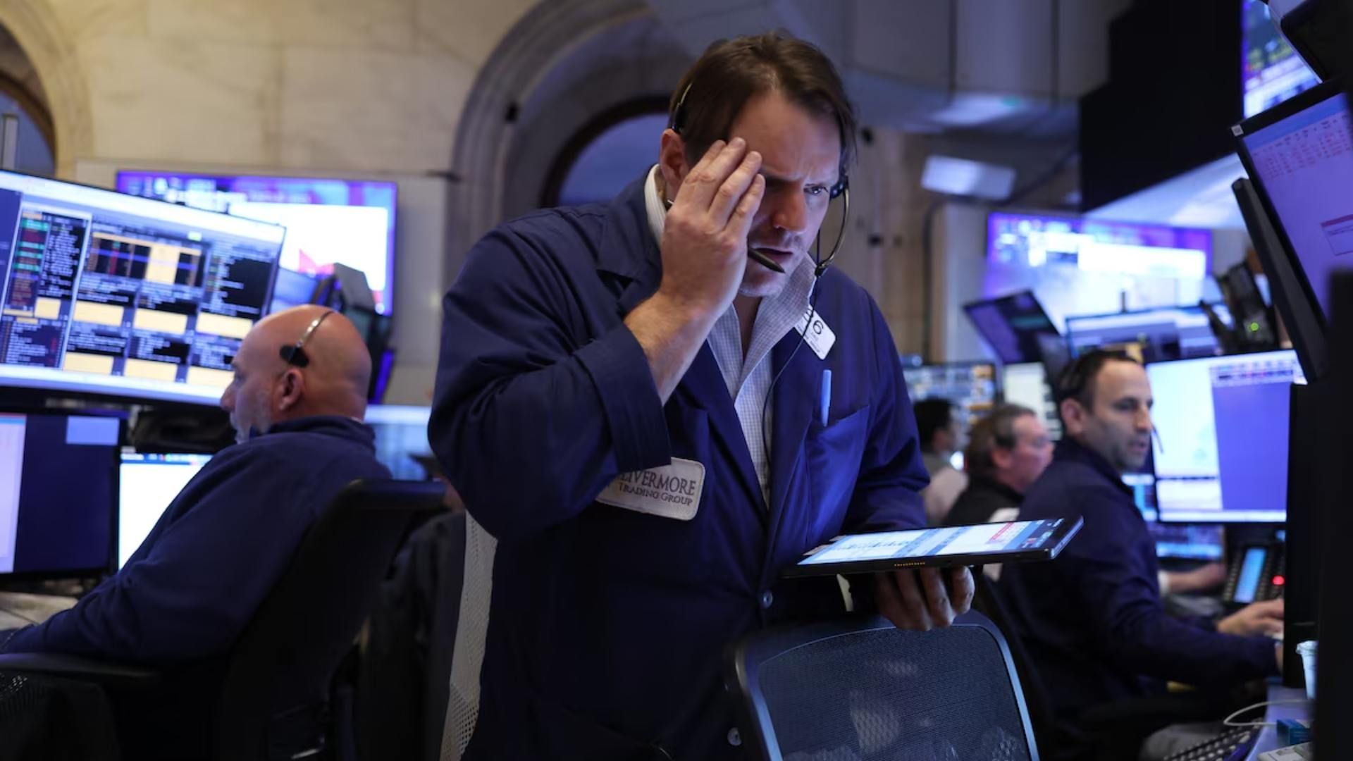 ¿Qué Pasa en los Mercados Financieros? Petróleo Cae a su Peor Nivel desde 2021