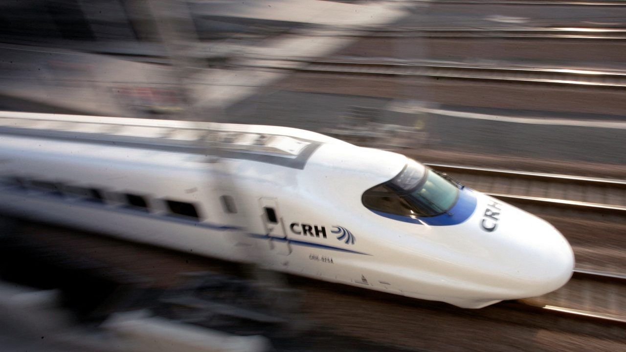 Fuga de Producto Químico a Bordo de Tren Bala Deja 4 Heridos en Japón