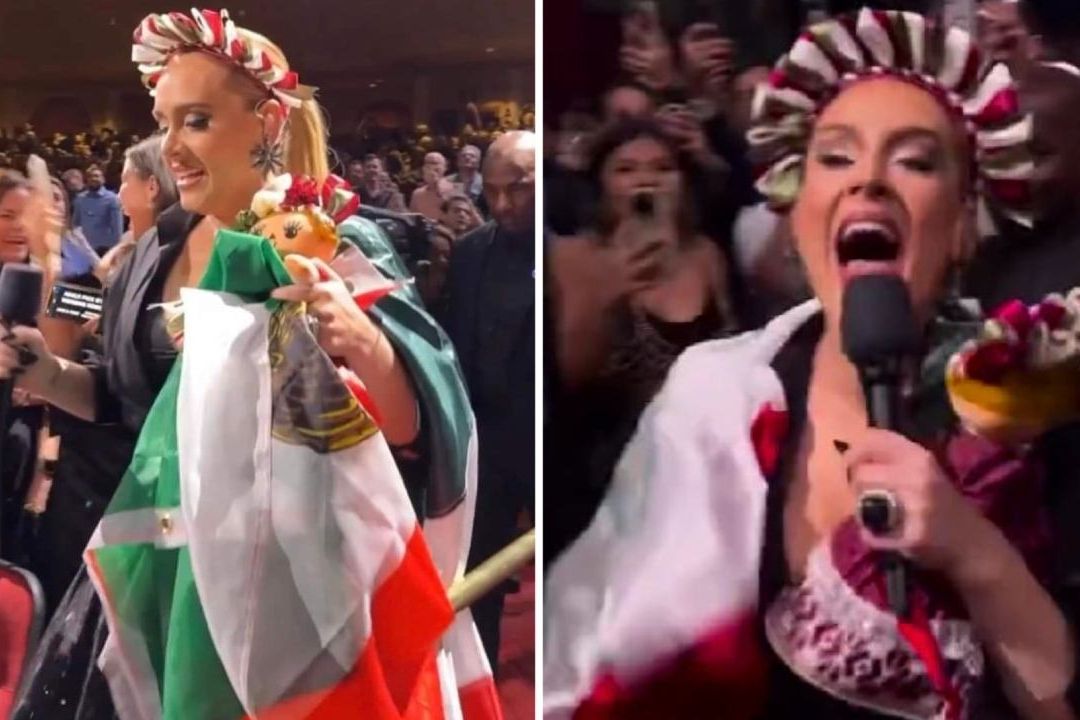 Adele vestida de muñeca mexicana el 15 de septiembre 2023