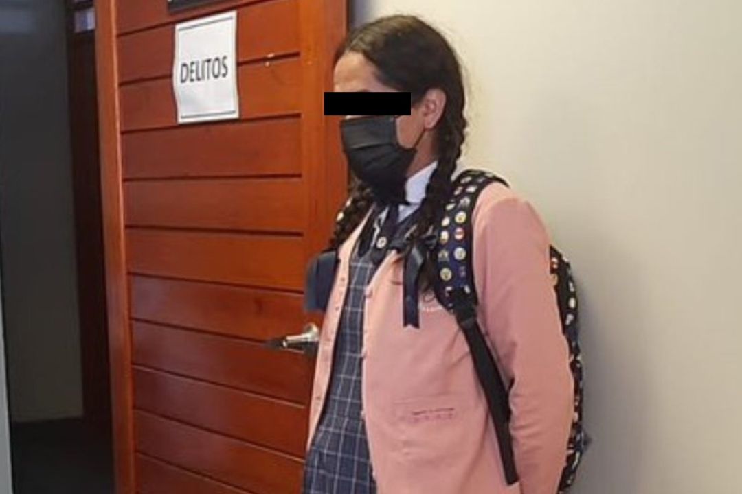 Acosador Ingresa a Escuela en Perú Vestido Como Mujer
