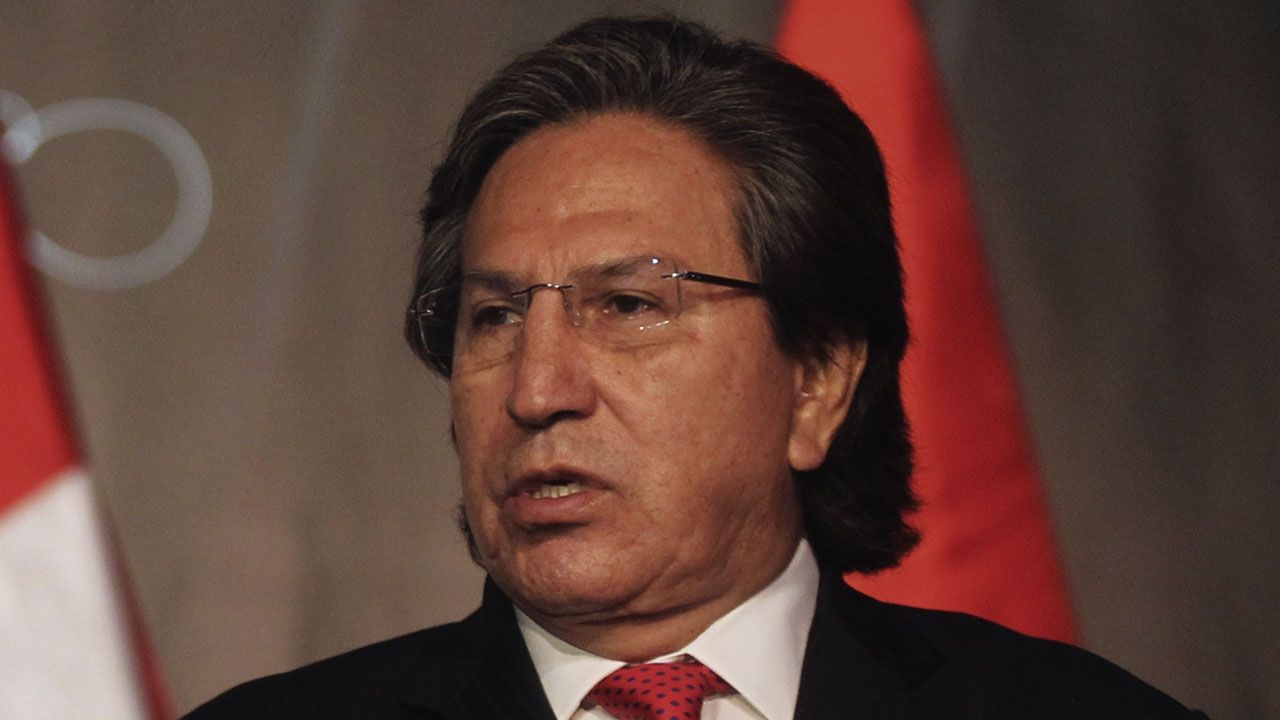 El expresidente Alejandro Toledo se entregó a la justicia en EU para ser extraditado a Perú