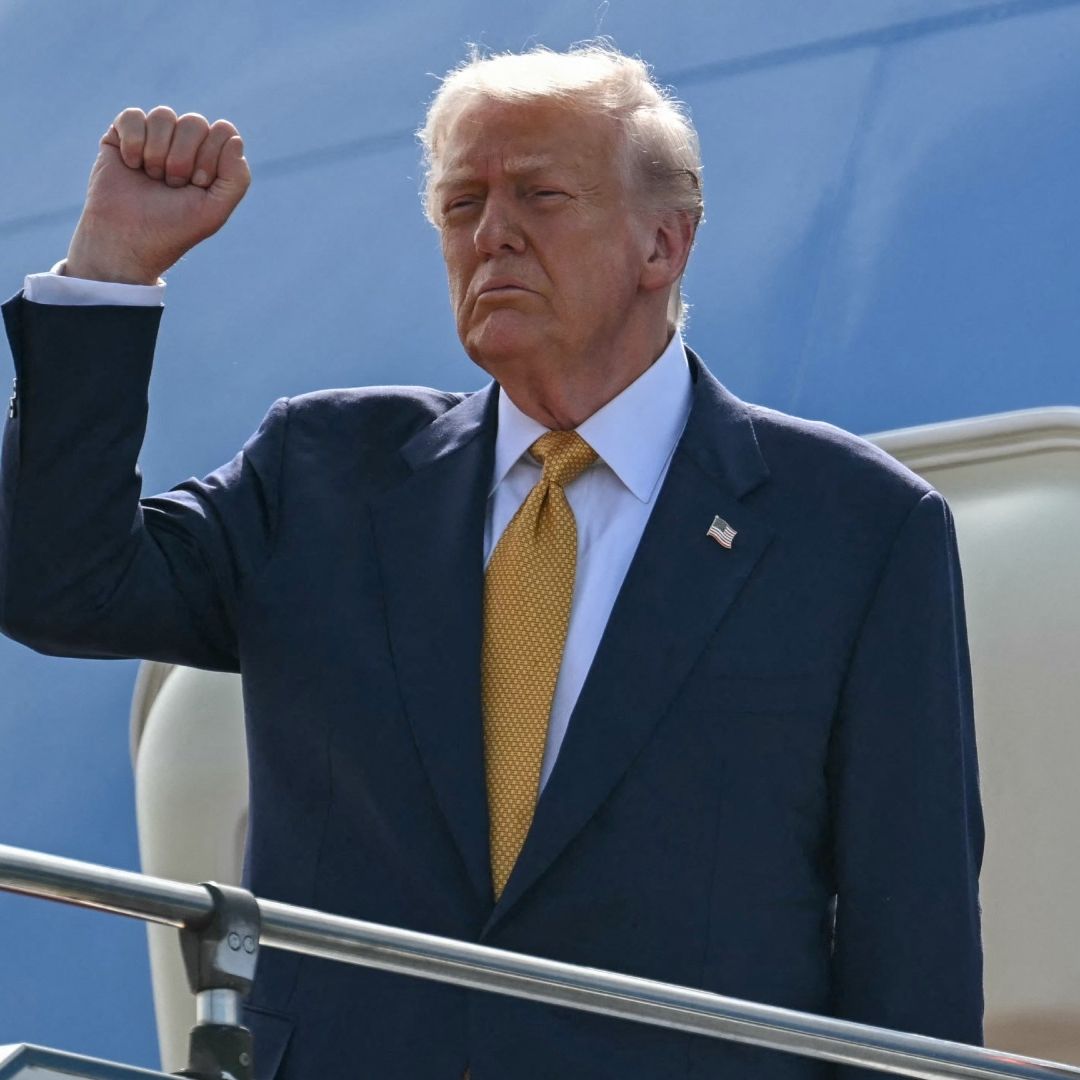 Trump parte en el Air Force One hacia Japón.