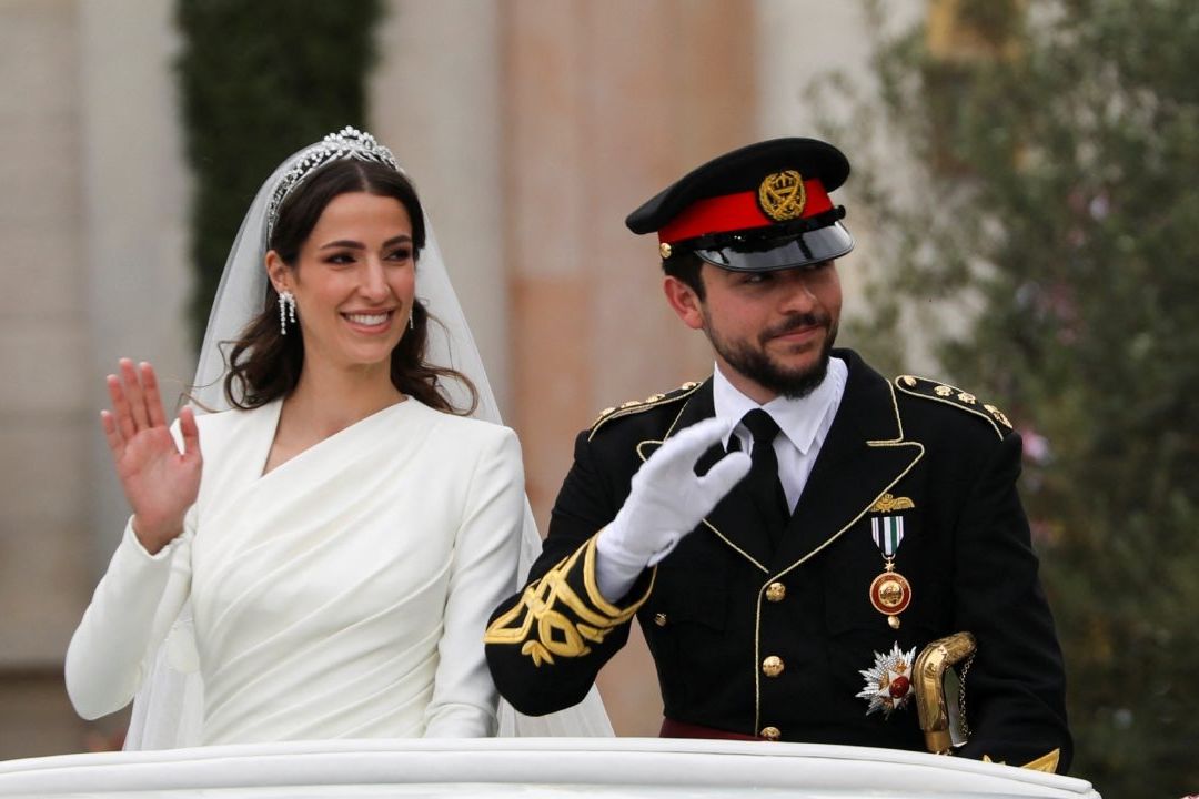 El príncipe heredero de Jordania, Husein bin Abdalá se casó con la joven arquitecta saudí Rajwa Al Saif