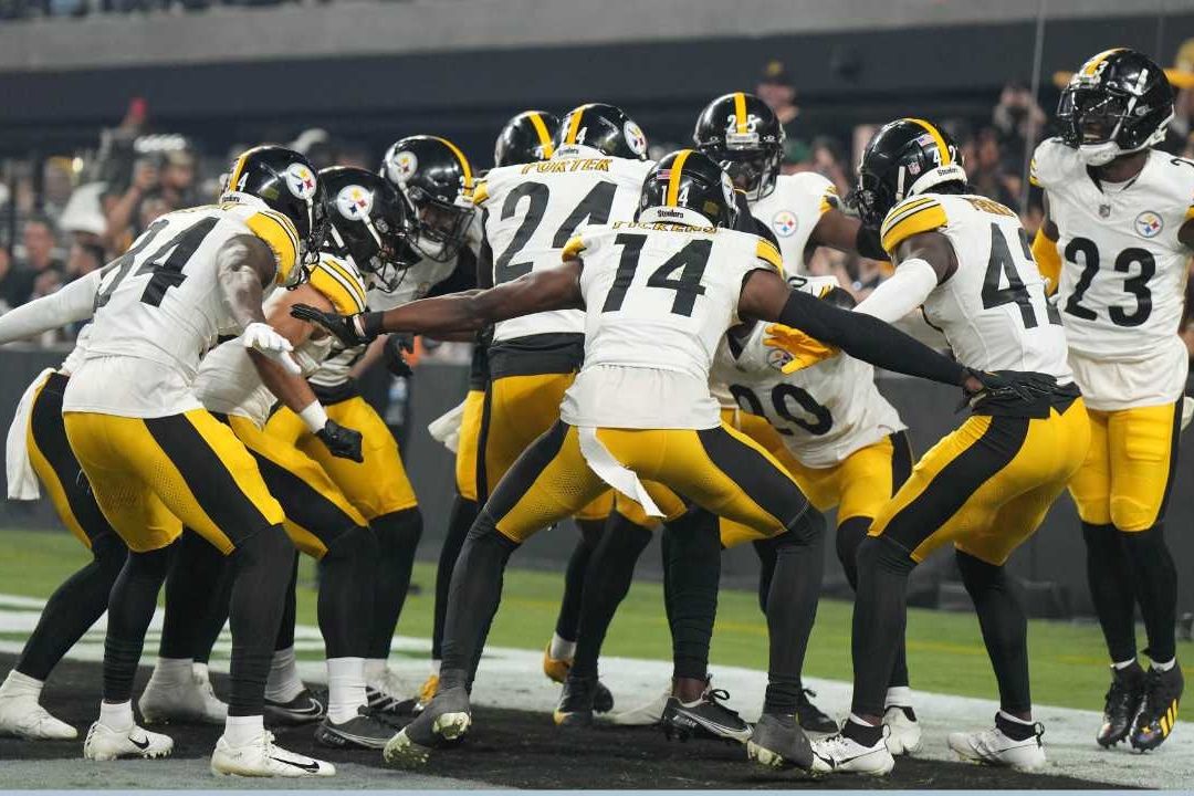Los Steelers de Pittsburgh realizan aterrizaje de emergencia en Kansas por falla mecánica