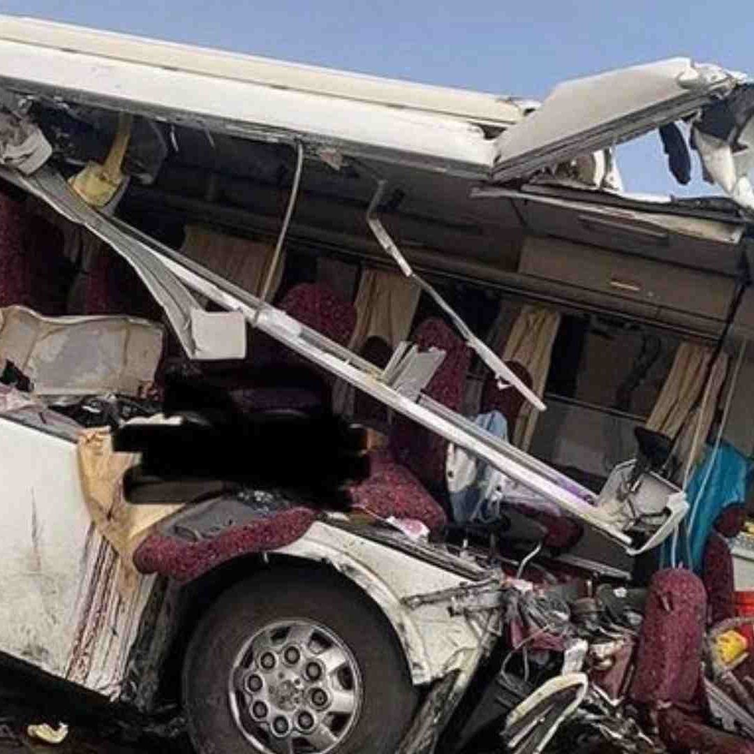 Arabia Saudí: Mueren 20 viajeros que iban en autobús a La Meca