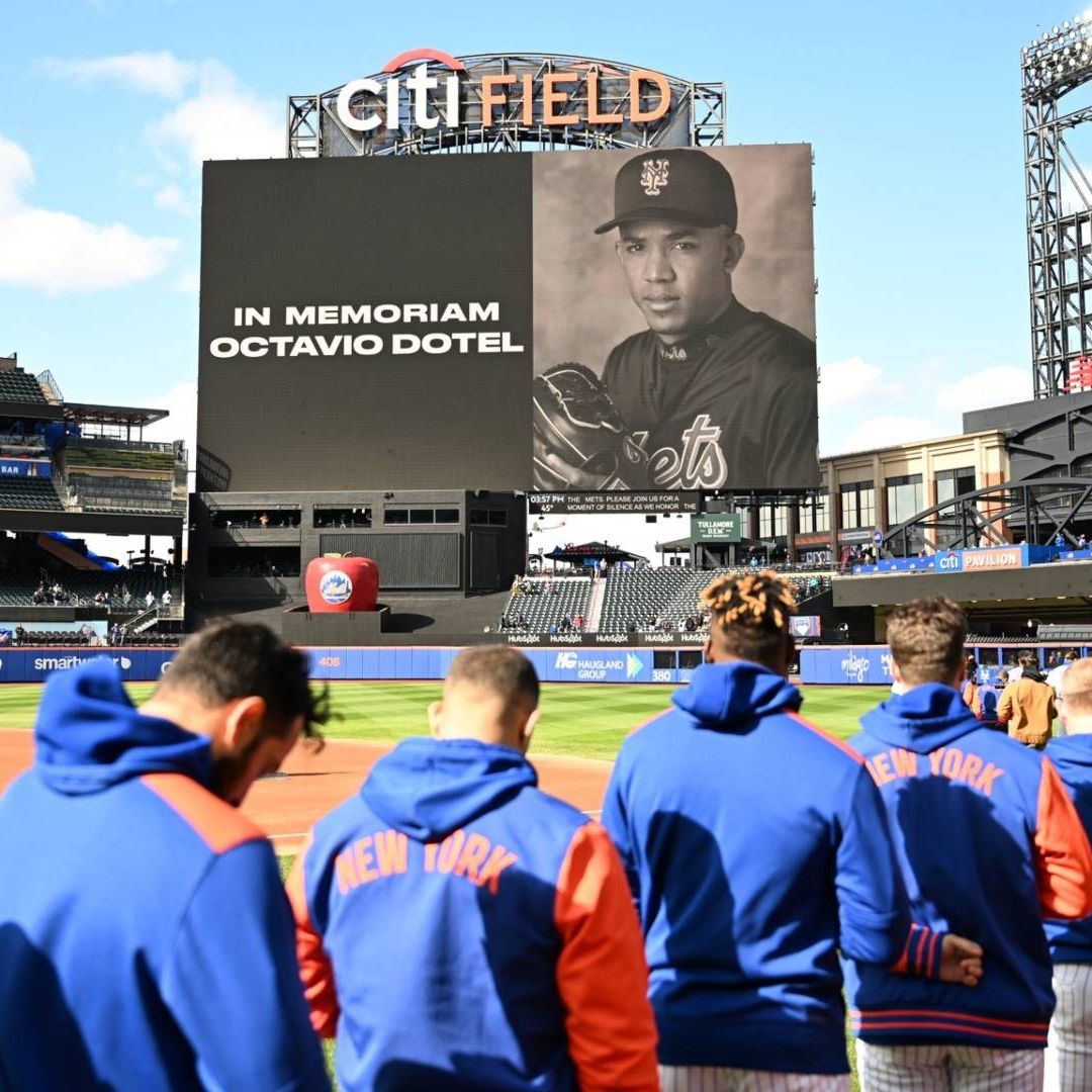 Los Mets pusieron la imagen de Octavio Dotel, exbeisbolista dominicano fallecido, en la pantalla del estadio antes de su partido contra los Marlins de Miami.