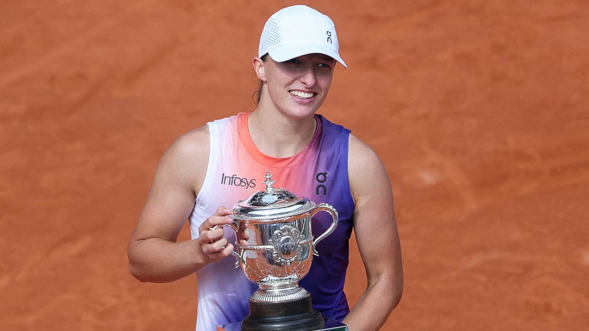 Tenista Swiatek impone su reinado en Roland Garros