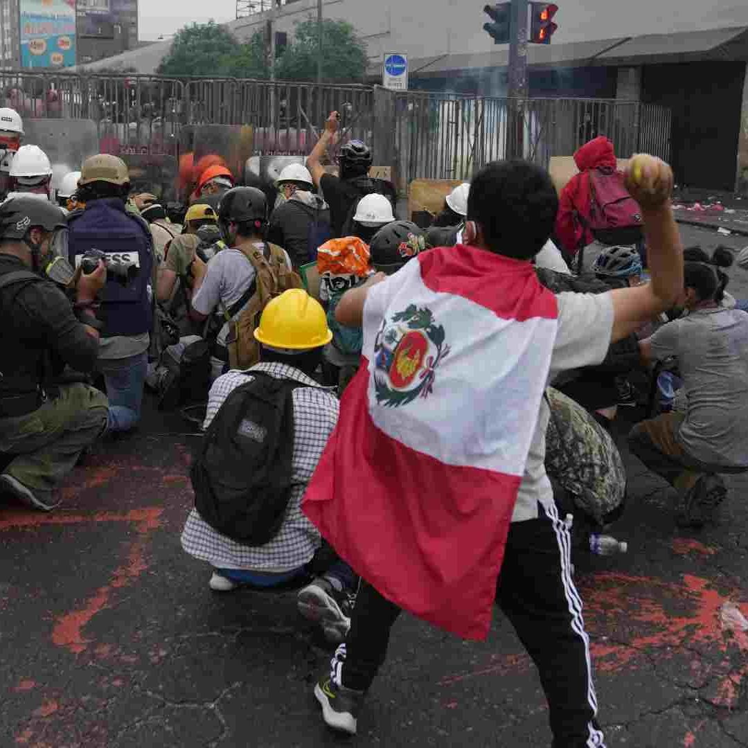 Manifestantes en enfrentamientos con la policía