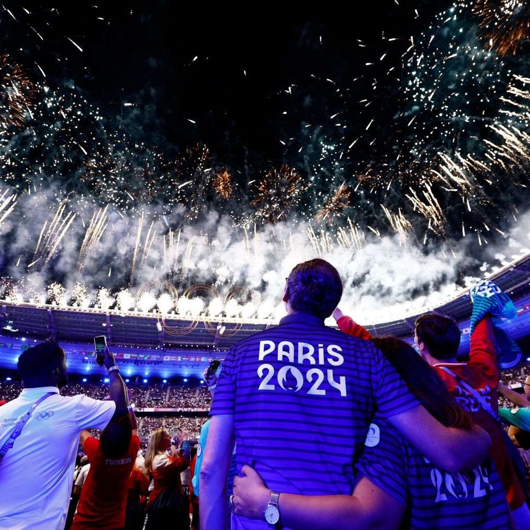 La ceremonia estuvo desde el inicio sembrada de grandes clásicos de la canción francesa