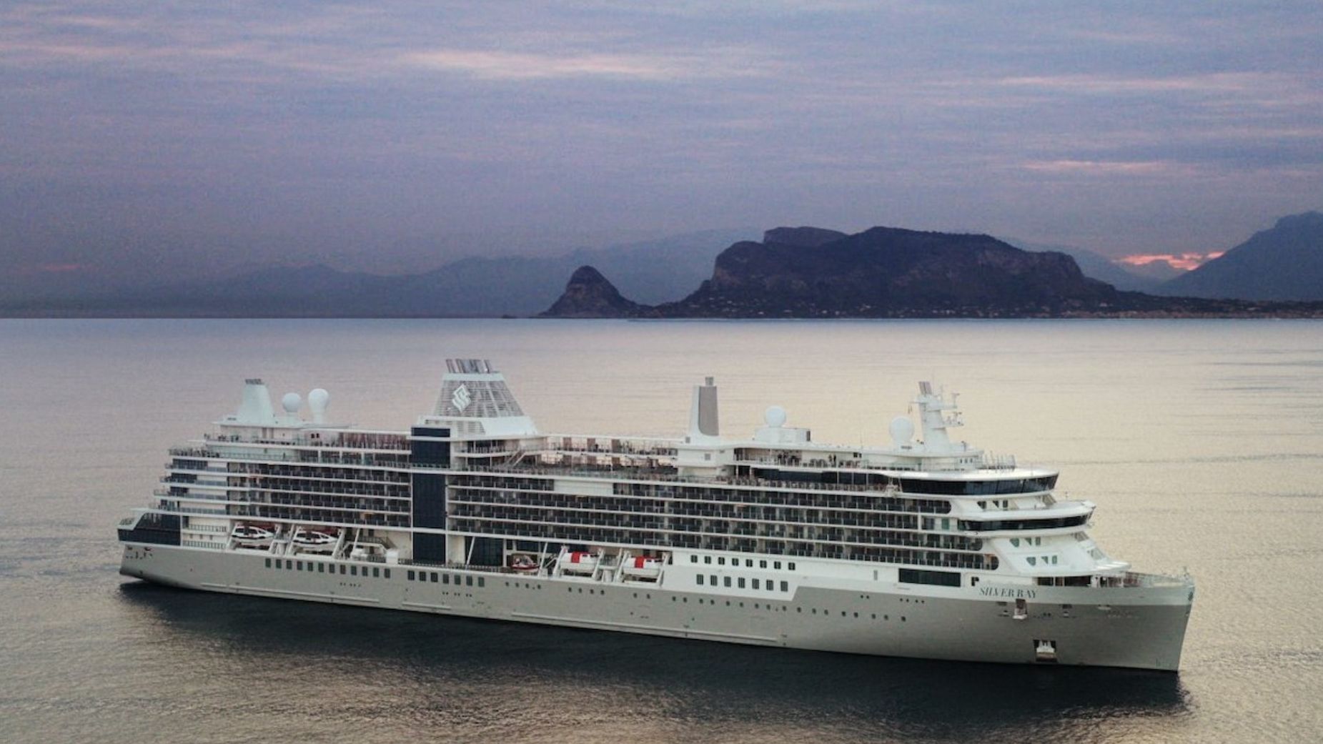 140 Turistas se Enferman a Bordo de un Crucero de Lujo; Salió de Los Ángeles y Estuvo en México