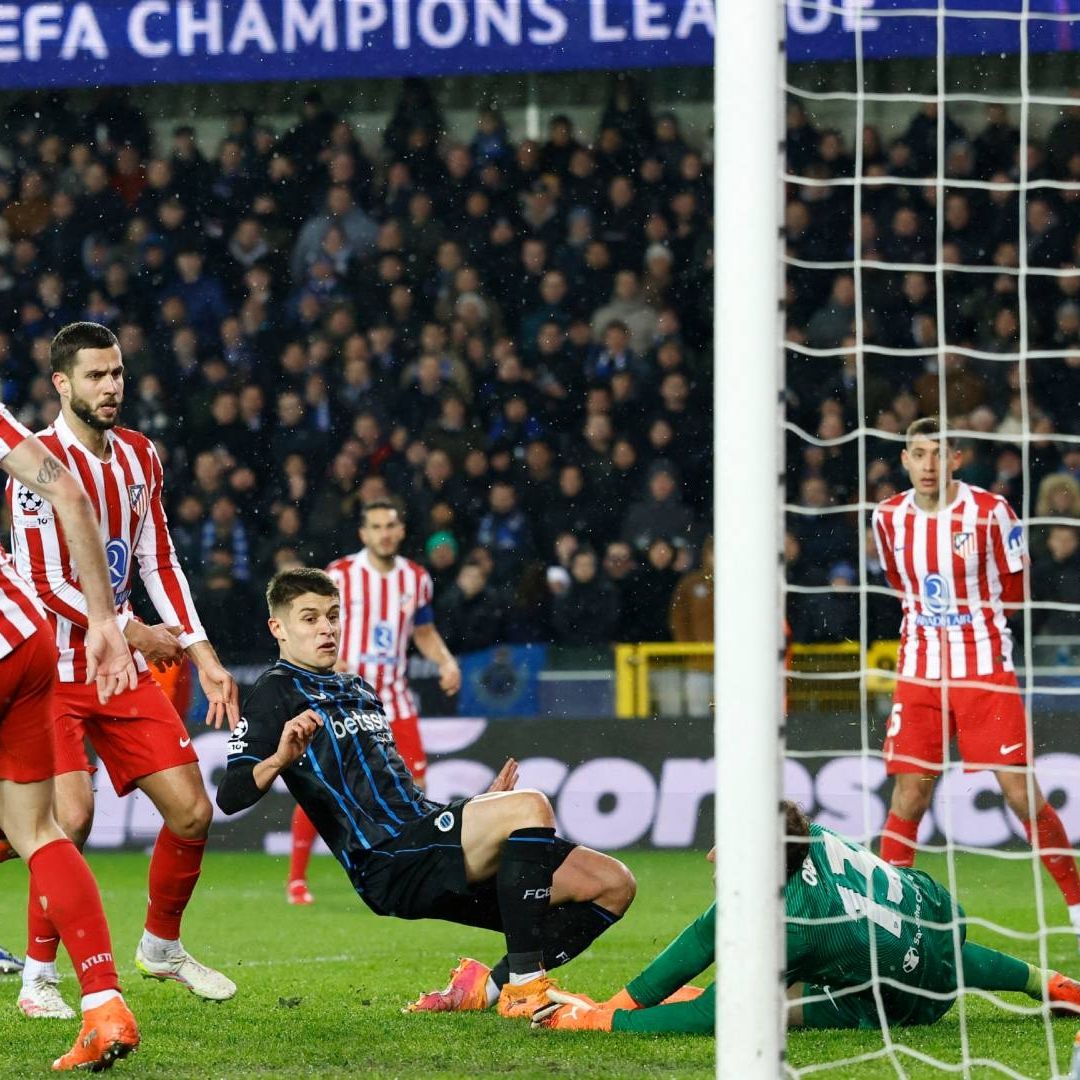 Hubo feria de goles en el partido Brujas vs Atlético de Madrid, correspondiente a los playoffs de la Champions League. Foto: Reuters