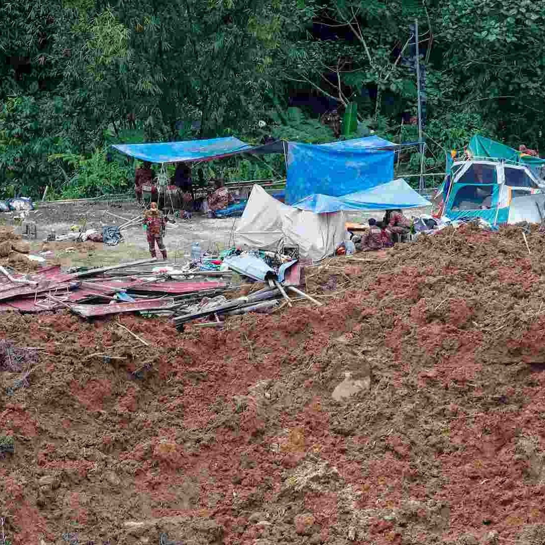 El deslave ocurrió en la zona de acampar turística Father's Organic