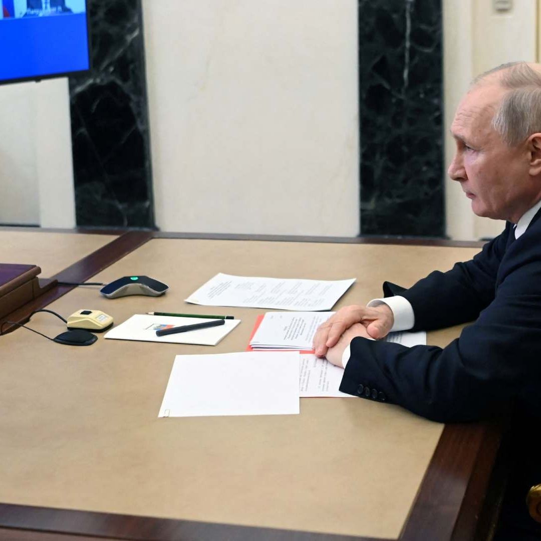 Putin Prohíbe Cambio de Sexo por Vía Médica, Firma Ley en Rusia