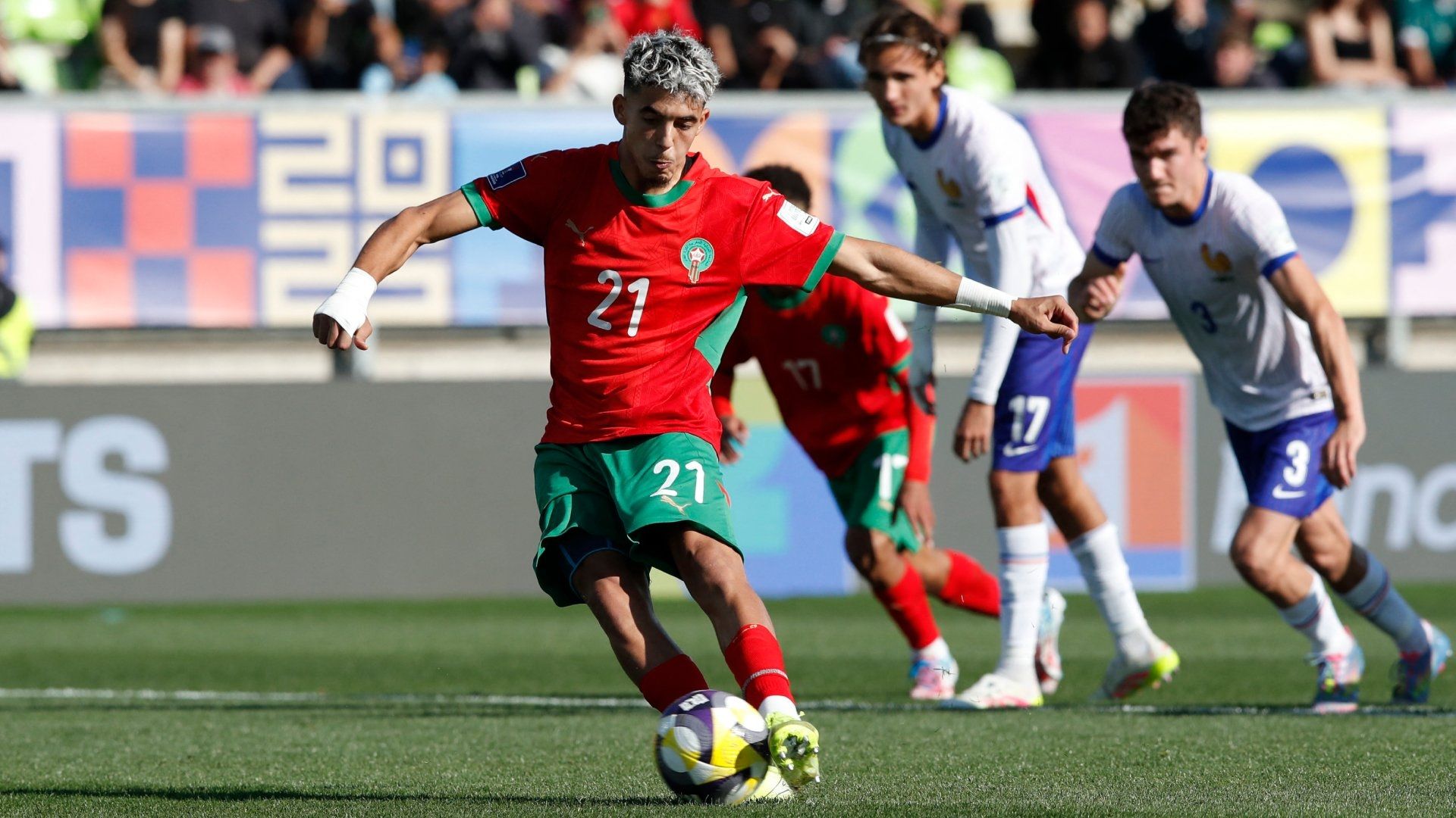 El delantero marroquíe Yassir Zubiri fue un peligro constante para los defensas franceses en la semifinal del Mundial Sub-20.