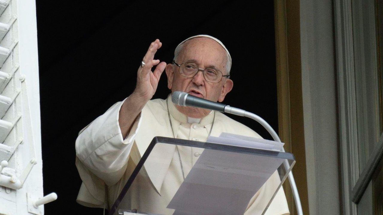 Papa Condena la Muerte de Migrantes en el Mediterráneo