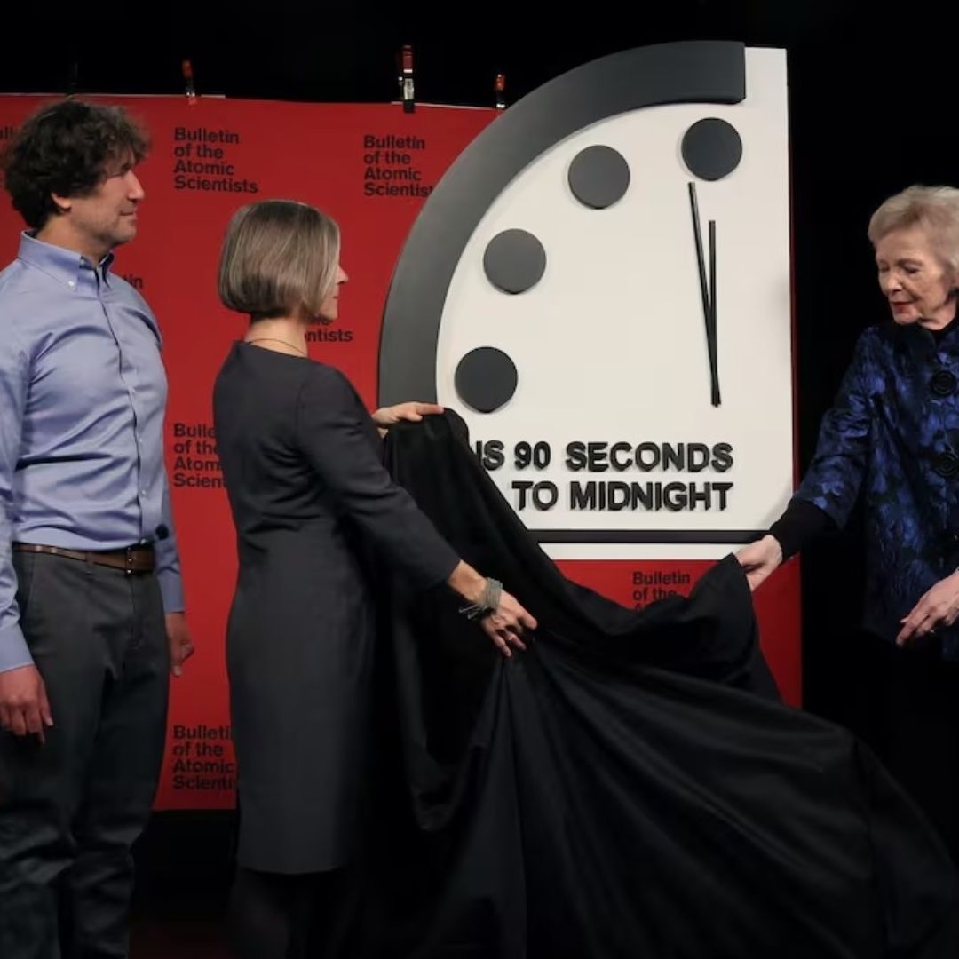 Los científicos están preocupados por la forma en que se están acelerando las manecillas del Doomsday Clock o El Reloj del Fin del Mundo
