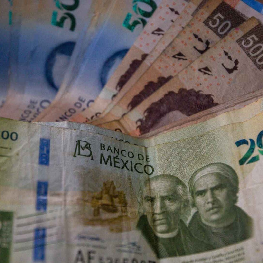 Un hogar de clase media en México debe ganar al mes más de 23 mil pesos