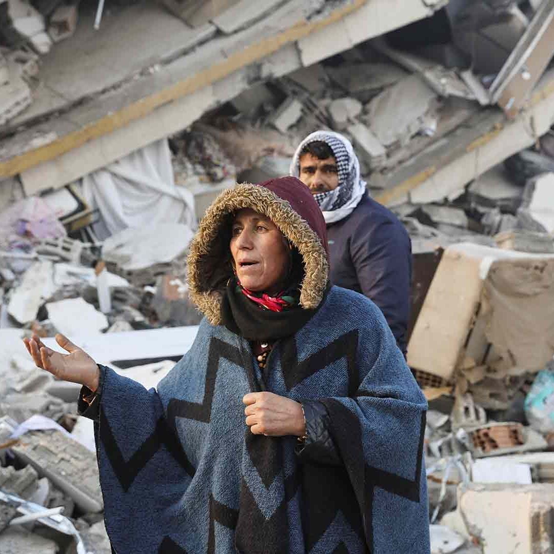 Muertos por Terremoto en Turquía y Siria Llegan a 7 mil Personas