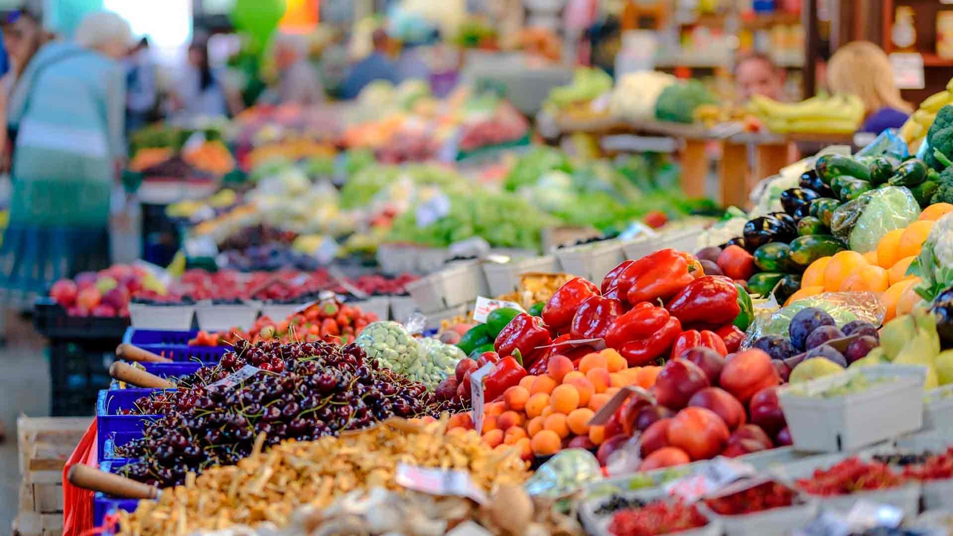 El gobierno de México ampliará temporalmente exención de aranceles a productos alimenticios para contrarrestar inflación