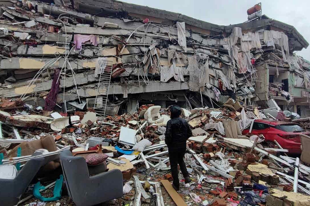 López Obrador anunció apoyos para afectados por terremoto en Turquía y Siria