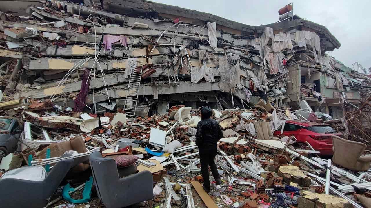 López Obrador anunció apoyos para afectados por terremoto en Turquía y Siria