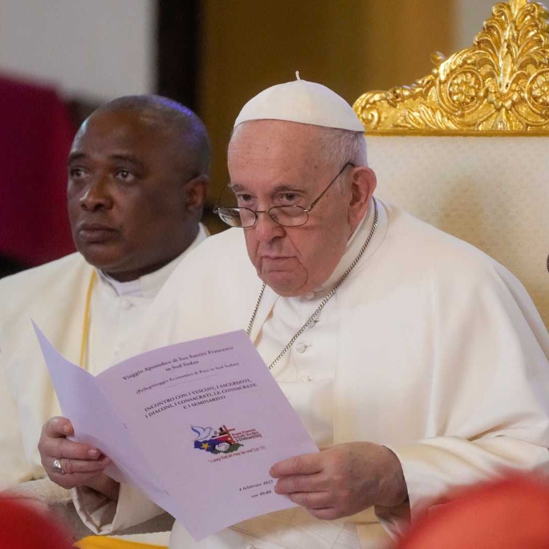 Papa pide al clero ensuciarse las manos en Sudán del Sur