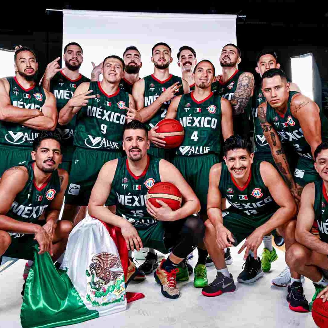 Los 12 Guerreros de México se Presentan en la Copa Mundial de Basquetbol FIBA