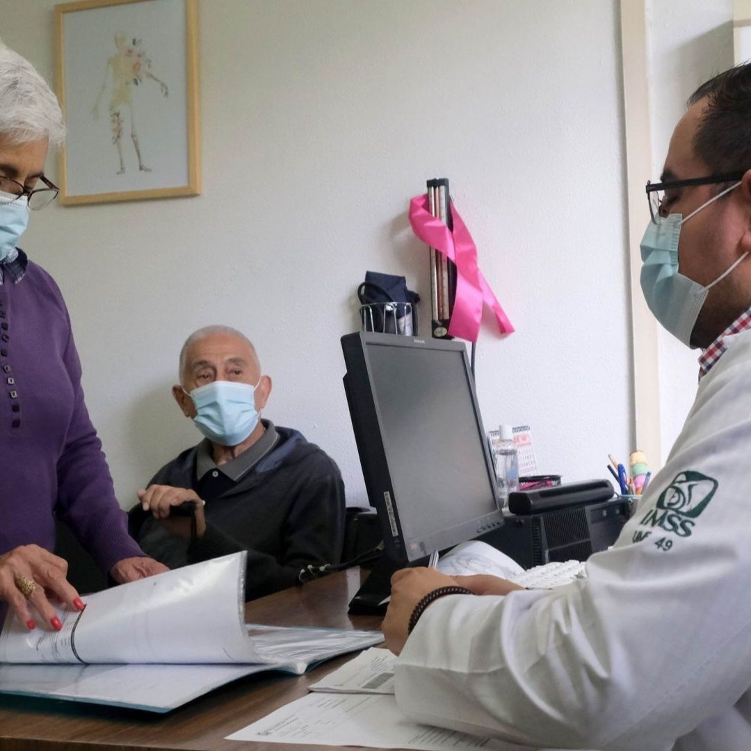 Prevén Aumento de 25% en Demanda de Medicamentos en México por Envejecimiento