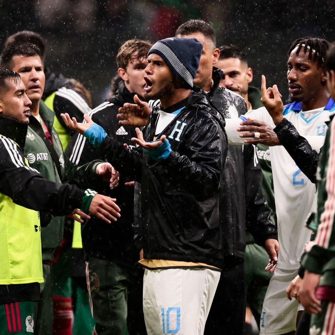 El equipo hondureño no acepta la derrota ante México en la Concacaf Nations League. Foto: AP