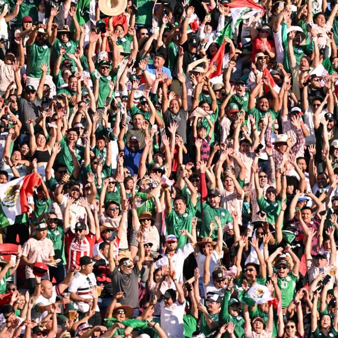 Como muestra de frustración, la afición de México comenzó a entonar el grito homófobo. Foto: @miseleccionmx