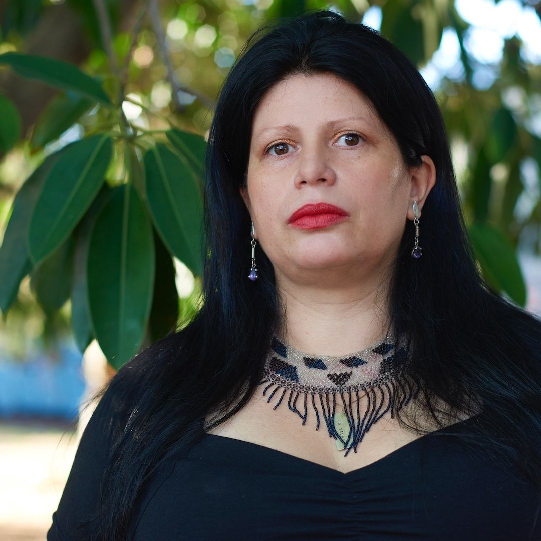 Dolores Reyes visita México para promocionar su nuevo libro